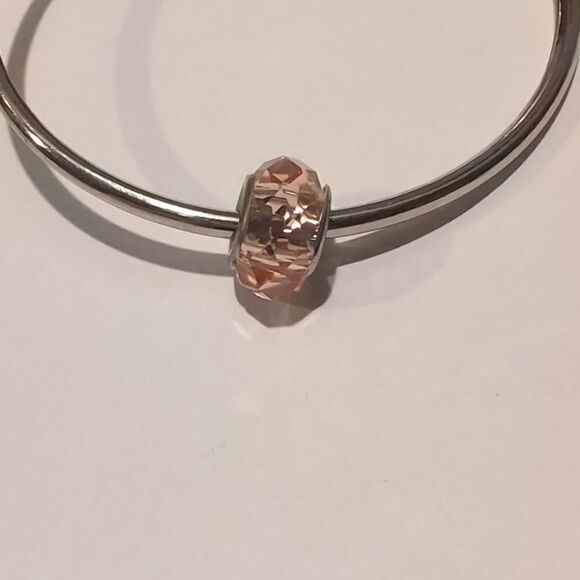 Silver‎ Peach Faceted Charm for Pandora Style Bracelet - Picture 1 of 3